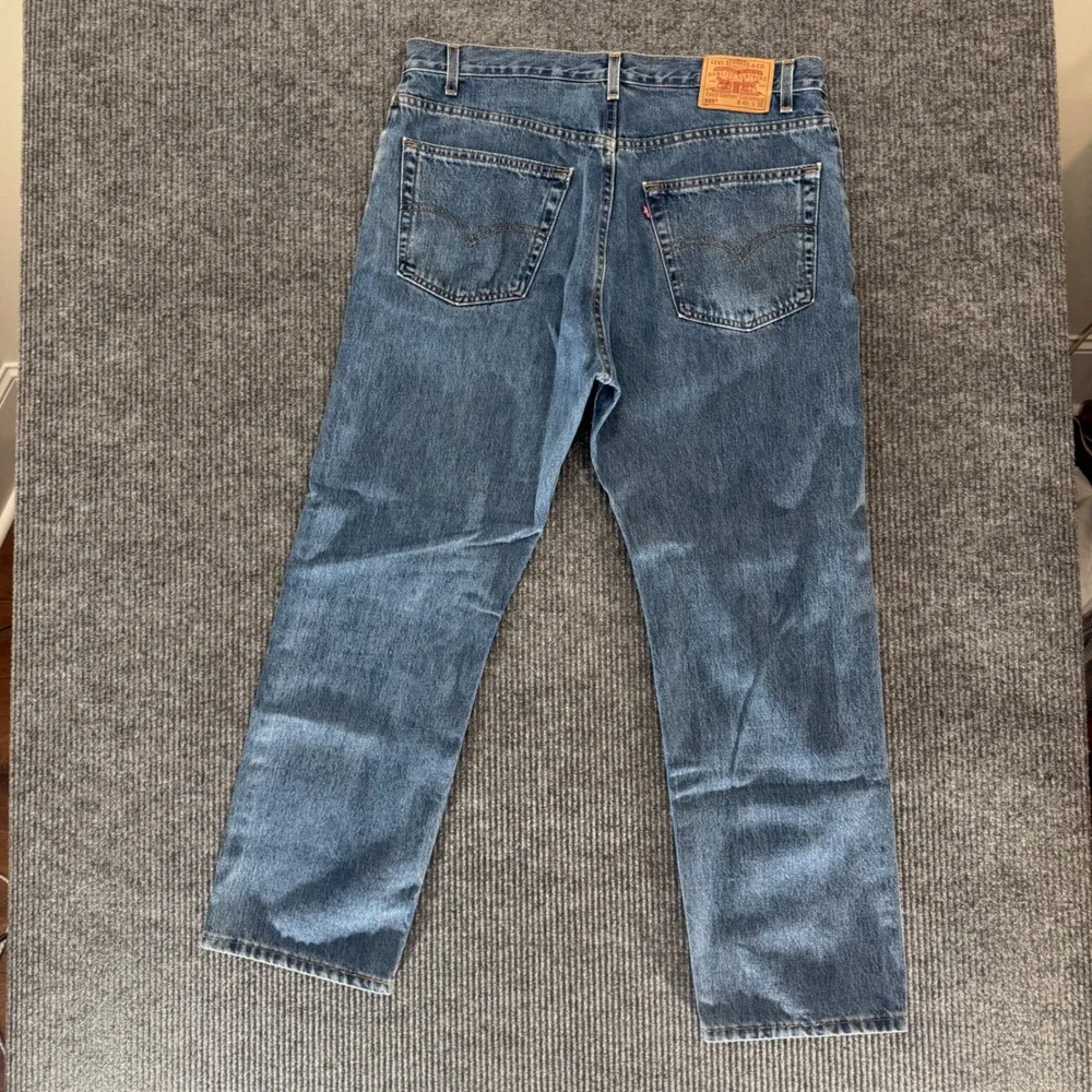 Levi's 550 Jeans Mens 36x30 Relaxed Fit‎ Medium Wash Vintage Look Denim